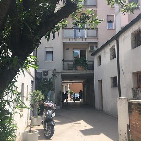 Residenza Giacomuzzi Bed & Breakfast Mestre Exterior photo